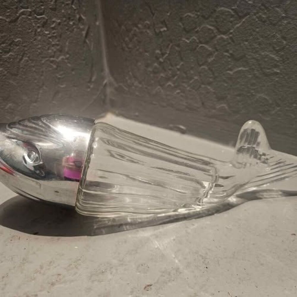 VINTAGE MCM MID CENTURY NUSS WAL, GERMAN, NUT WHALE NUT DISPENSER, 10"